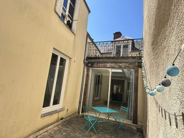 Châteaudun : Centre-Ville — photo du bien
