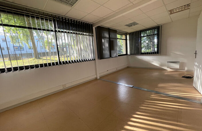 Bureaux Quimper 190 m2 — photo 2