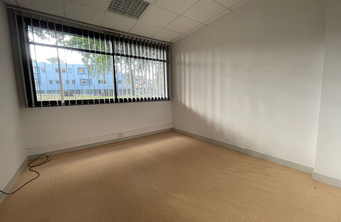 Bureaux Quimper 190 m2 — photo 4