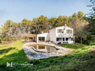 Maison Rognes 162 m2 sur 10538 m² parcelle boisée avec piscine et double garage. — photo 2