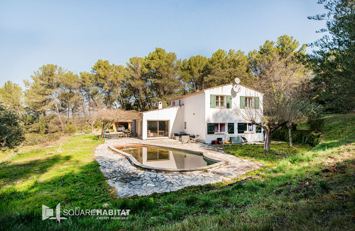 Maison Rognes 162 m2 sur 10538 m² parcelle boisée avec piscine et double garage. — photo 2
