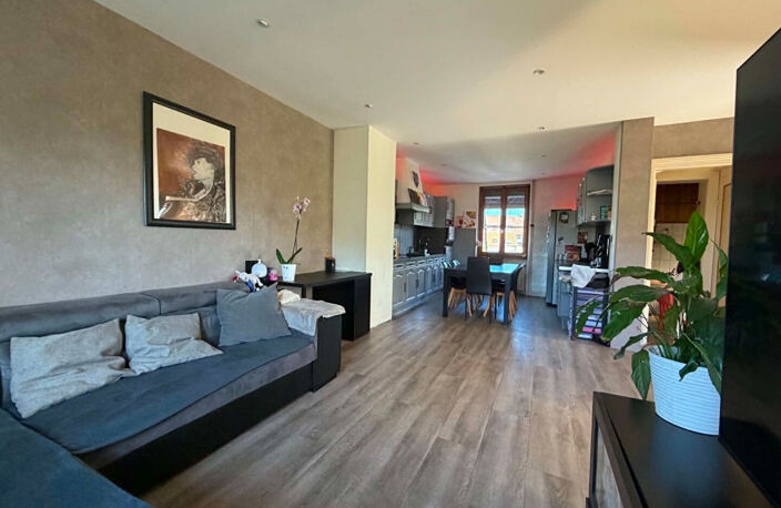 MAISON - SUPERBE JARDIN - GARAGE DOUBLE - QUARTIER CALME — photo 2