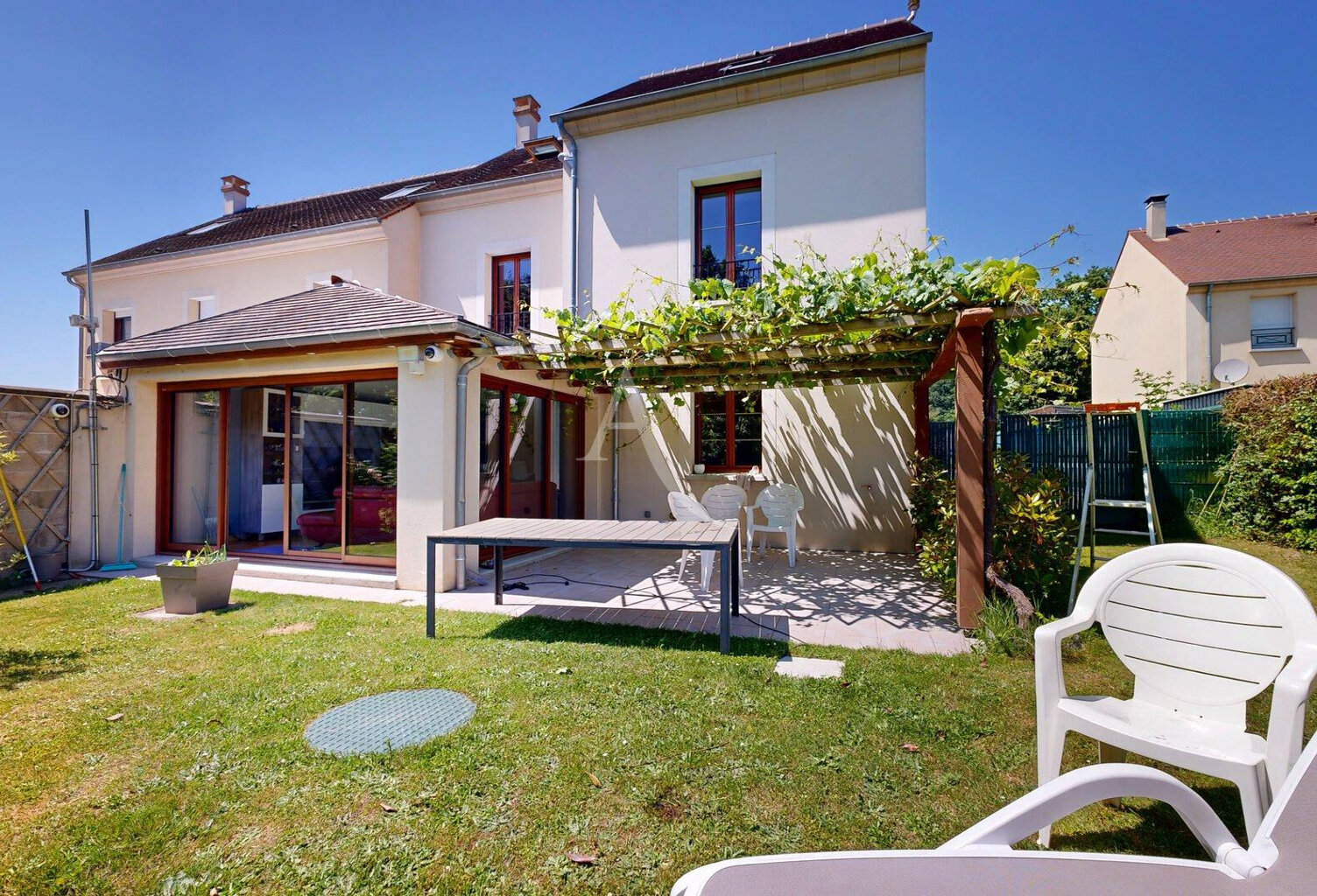 NOUVEAUTÉ L'ADRESSE ? Maison Familiale Bréançon: Potentiel 5 Chambres ! — photo 1