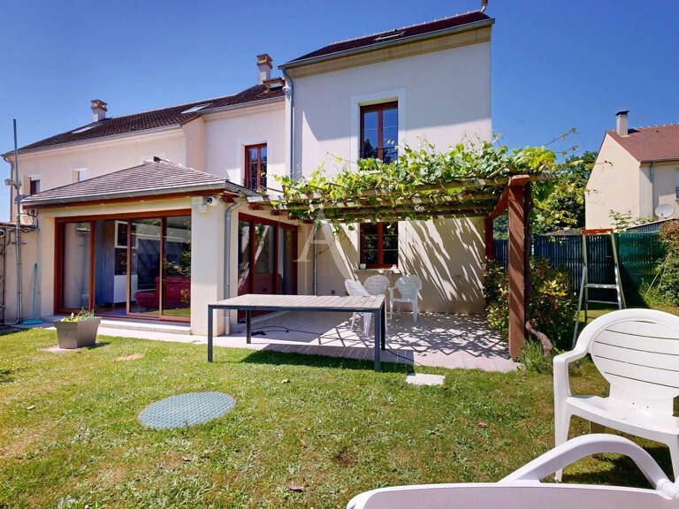 NOUVEAUTÉ L'ADRESSE ? Maison Familiale Bréançon: Potentiel 5 Chambres ! — photo 1