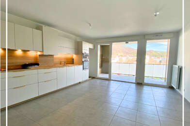 Appartement 4 pièces 1050 €