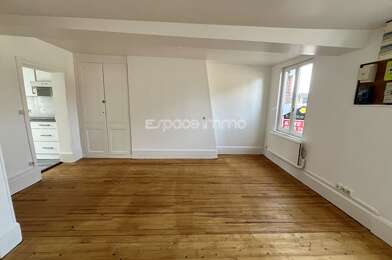 Appartement 3 pièces 760 €