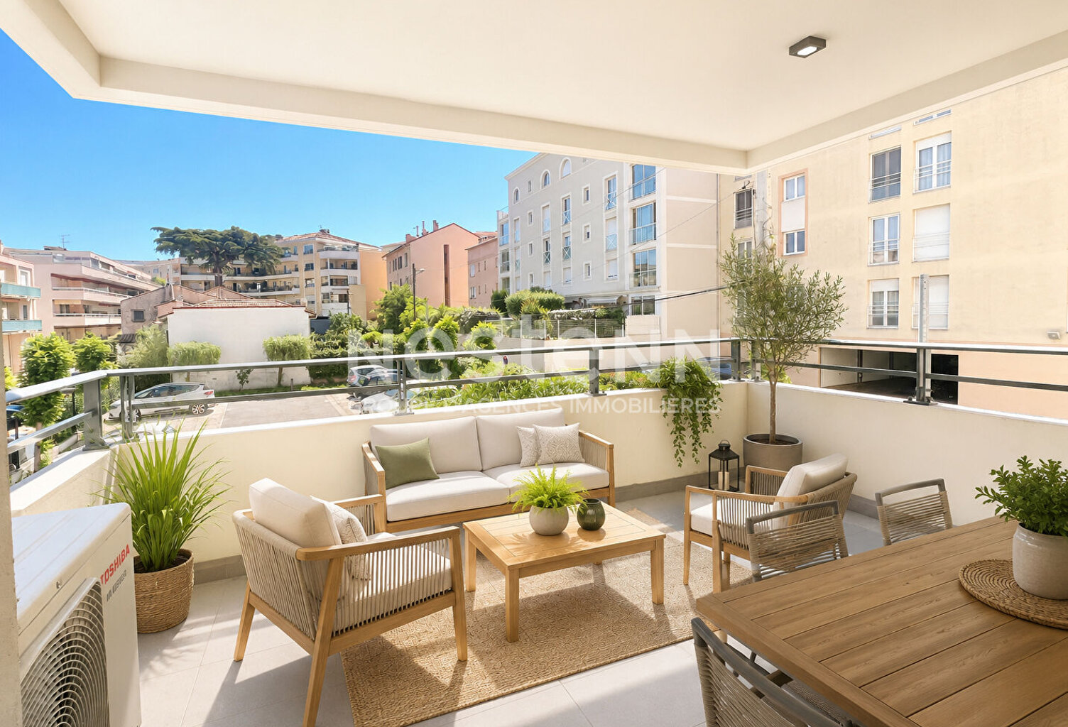 Superbe appartement 2 pièces à vendre à Saint-Raphaël - Réf 2846 — photo 1