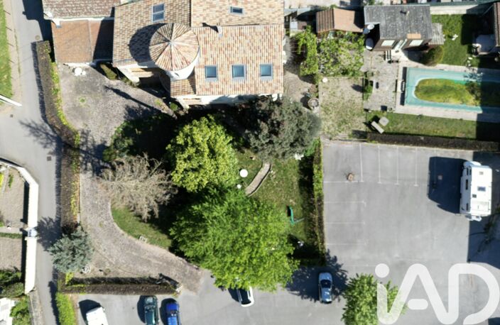 Vente Maison/villa 14 pièces — photo 2