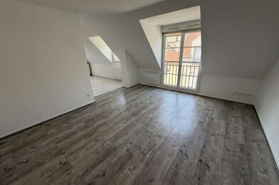Appartement 2 pièces 806 €