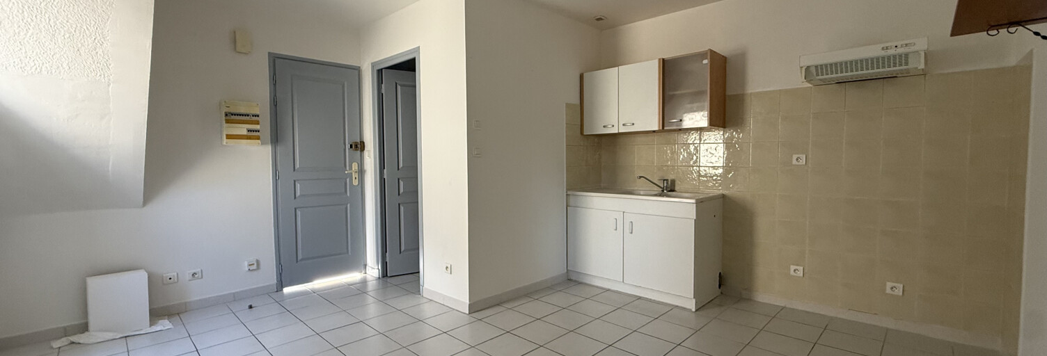 Appartement 2 Pièces 28 m² à louer à Saint-Étienne-de-Fontbellon (07200)