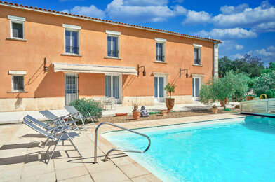 Maison 6 pièces 2620 €