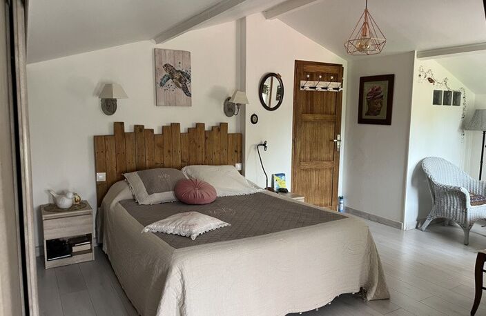 Villa de 7 pièces principales — photo 5
