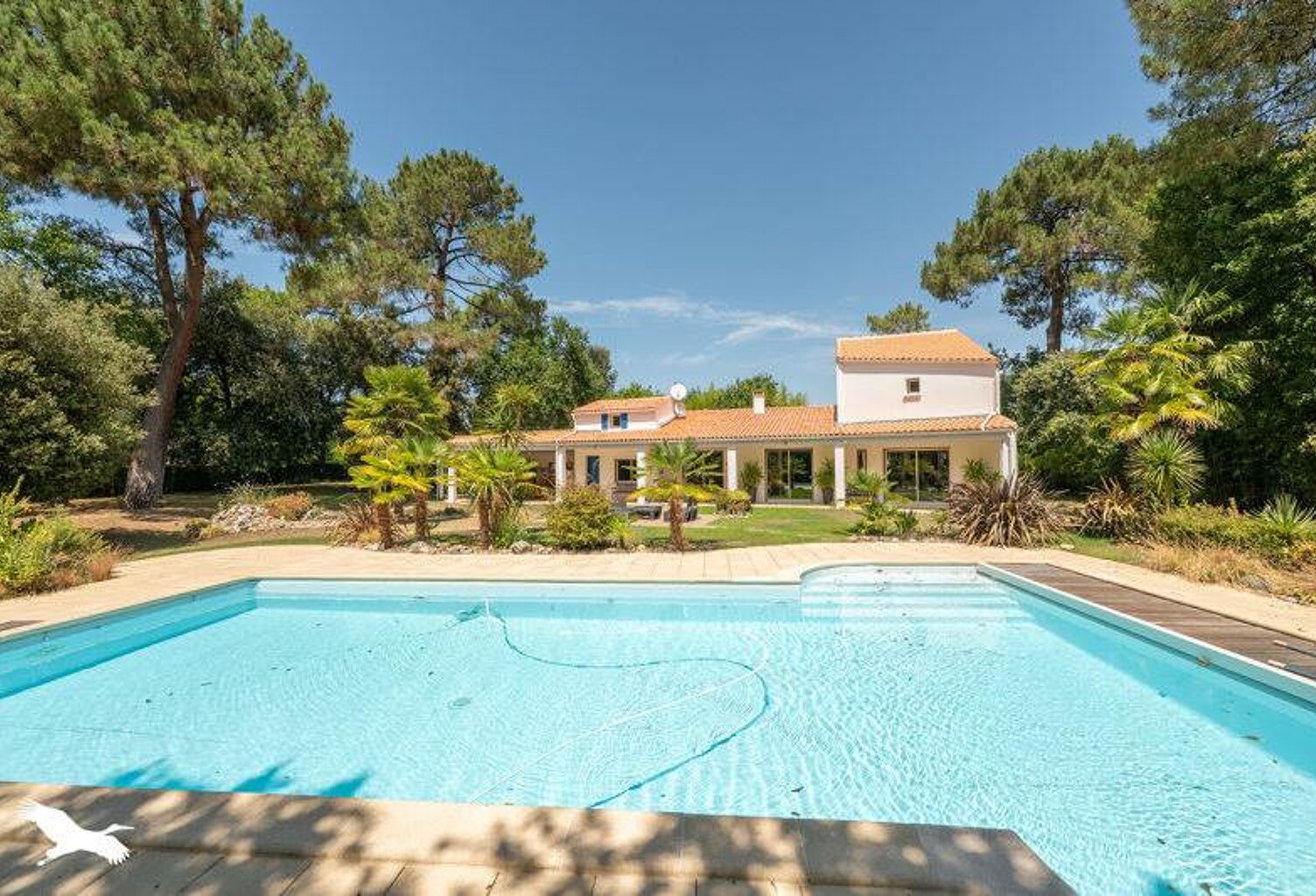 Villa de 7 pièces principales — photo 1
