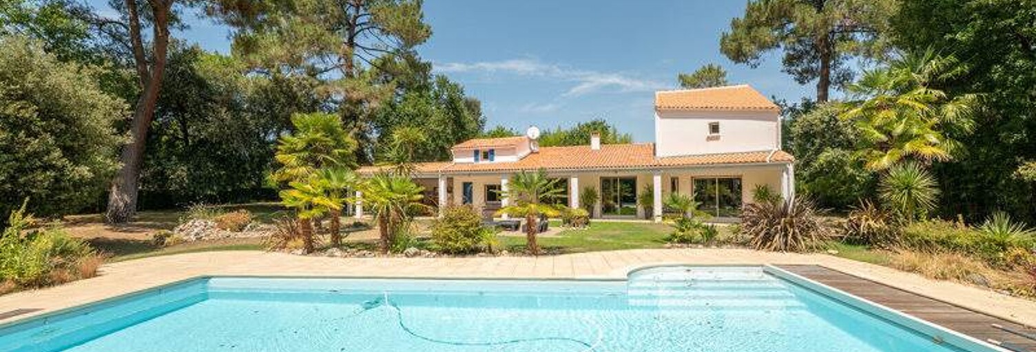 Maison 7 Pièces 250 m² à vendre à La Tremblade (17390)