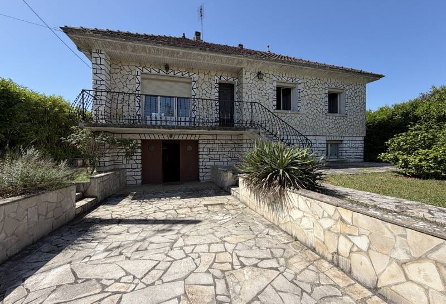 Vente maison 5 pièces 120 m² Saint-Léon-sur-l'Isle (24110) — photo 1