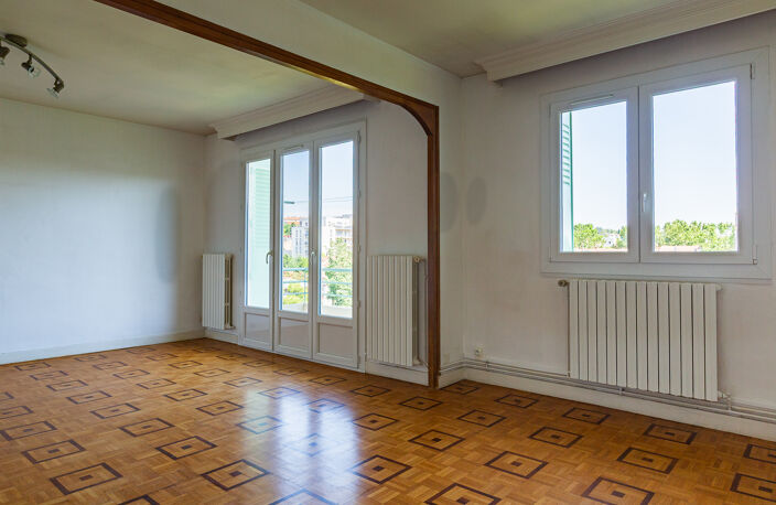 Appartement T4 dernier étage avec 2 balcons et cave 26000 VALENCE — photo 3