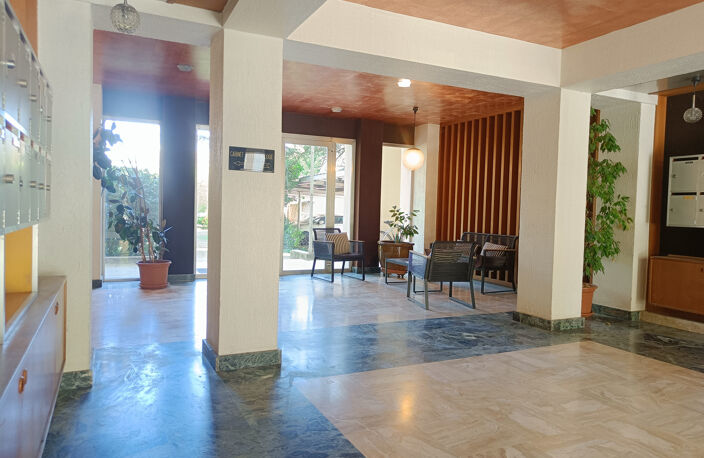 Appartement Type 2 avec balcon, cave et parking, Résidence LE FLANDREYSY, 26000 Valence — photo 2