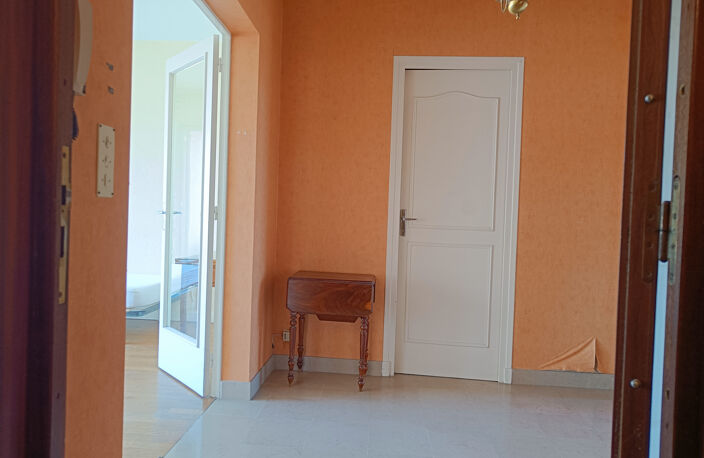 Appartement Type 2 avec balcon, cave et parking, Résidence LE FLANDREYSY, 26000 Valence — photo 3