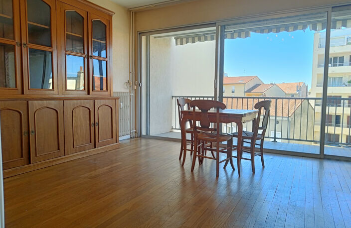 Appartement Type 2 avec balcon, cave et parking, Résidence LE FLANDREYSY, 26000 Valence — photo 5