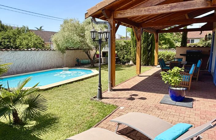 Vente Maison traditionnelle 9 pièces — photo 3