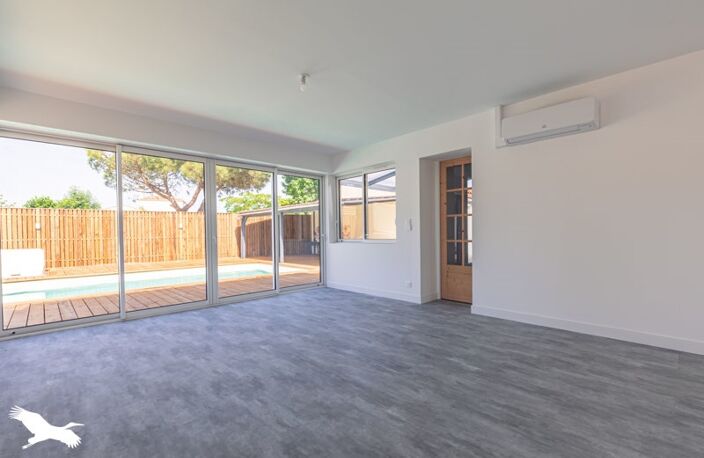 Villa de 7 pièces principales — photo 2
