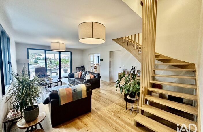 Vente Maison/villa 5 pièces — photo 2