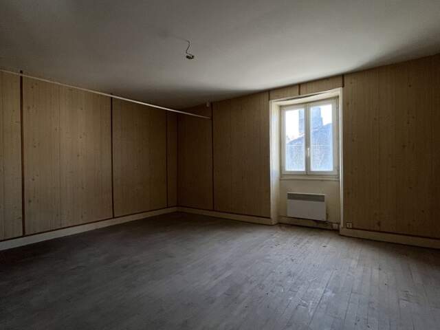 Maison de bourg de 3 pièces principales — photo du bien