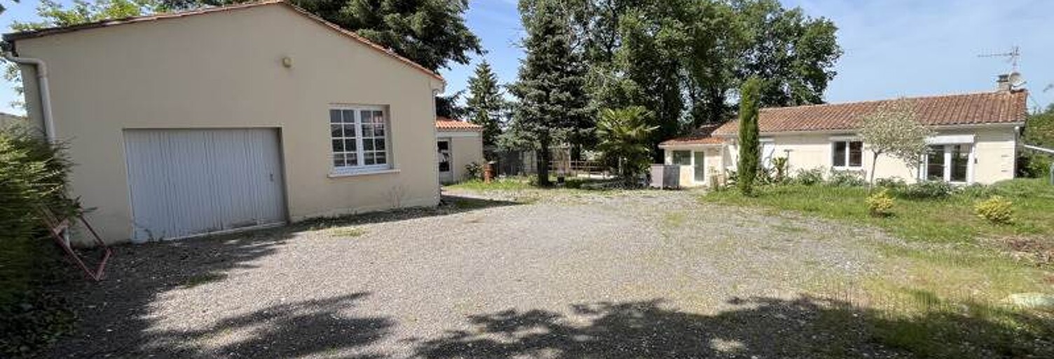 Maison 5 Pièces 91 m² à vendre à La Rochefoucauld-en-Angoumois (16110)