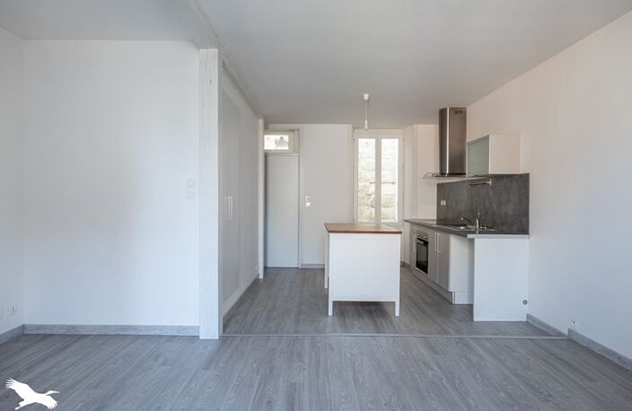 Maison de ville de 5 pièces principales — photo 2