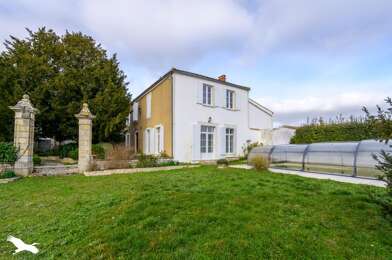 Maison 8 pièces 824760 €