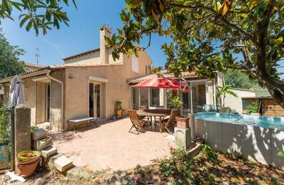 Villa de 10 pièces principales — photo du bien