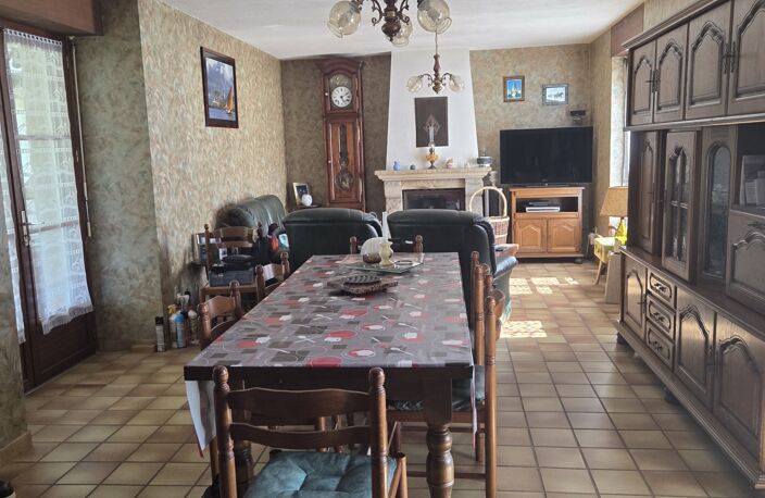 Vente Maison/villa 7 pièces — photo 2