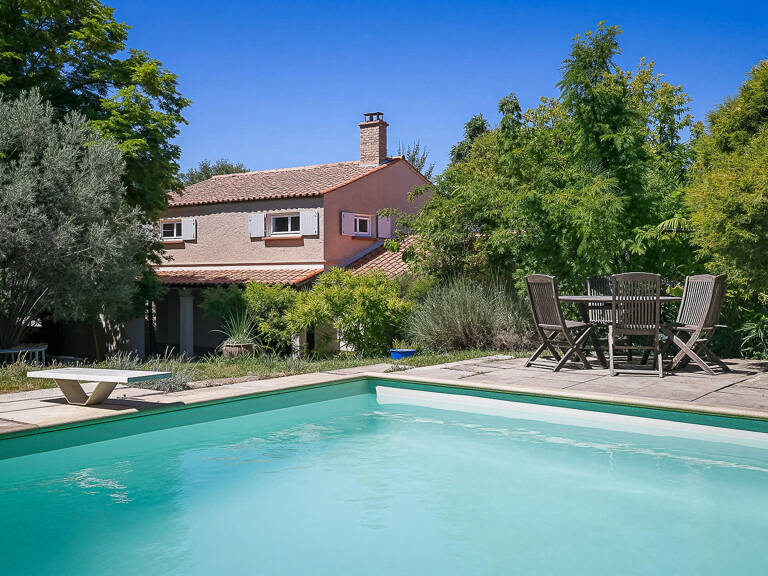 Maison T5 137,69m2 sur un terrain de 1200m2 avec piscine — photo 1