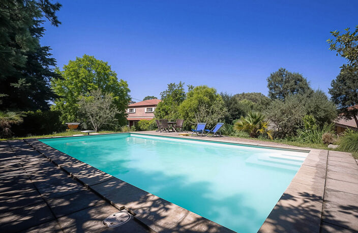 Maison T5 137,69m2 sur un terrain de 1200m2 avec piscine — photo 2
