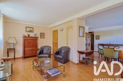 Appartement 4 pièces 334400 €