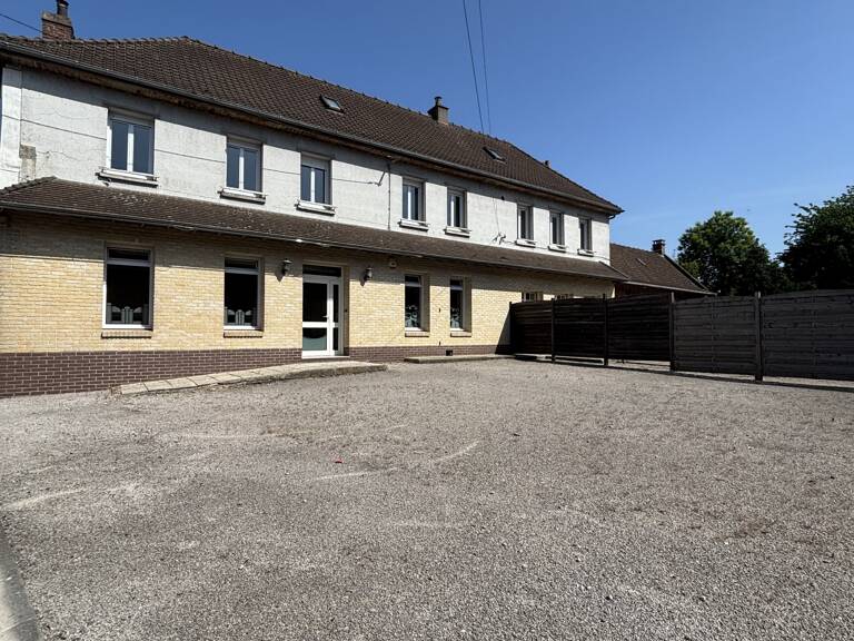Vente Maison/villa 8 pièces — photo 1
