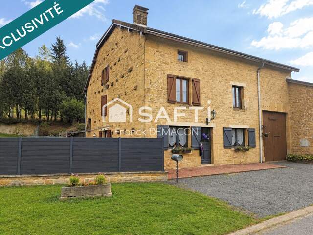 Maison de caractère avec grange et terrain — photo du bien
