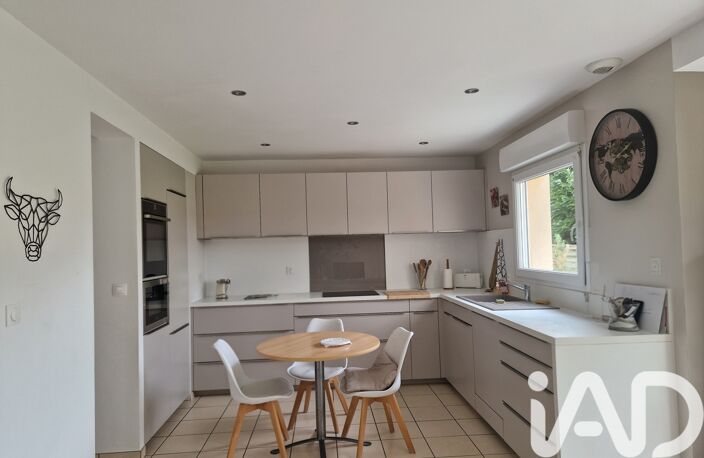 Vente Maison traditionnelle 5 pièces — photo 2