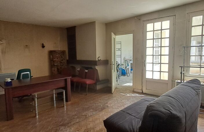 Ancien commerce atelier et logement 131m² — photo 3