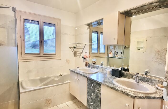 Vente Maison/villa 4 pièces — photo 3