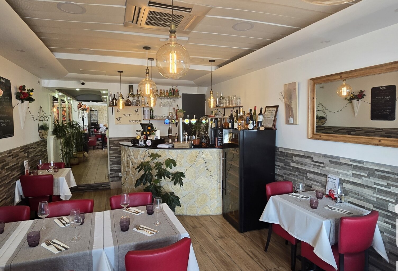 Vente Restaurant 150 m&sup2; — photo 1