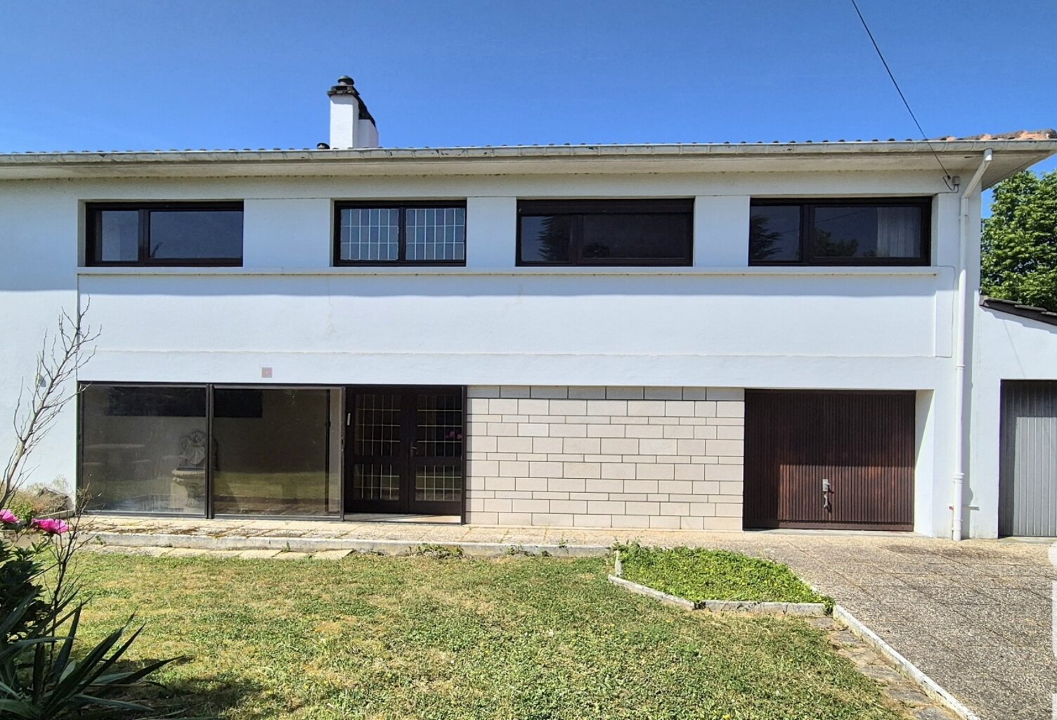 Vente Maison/villa 9 pièces — photo 1