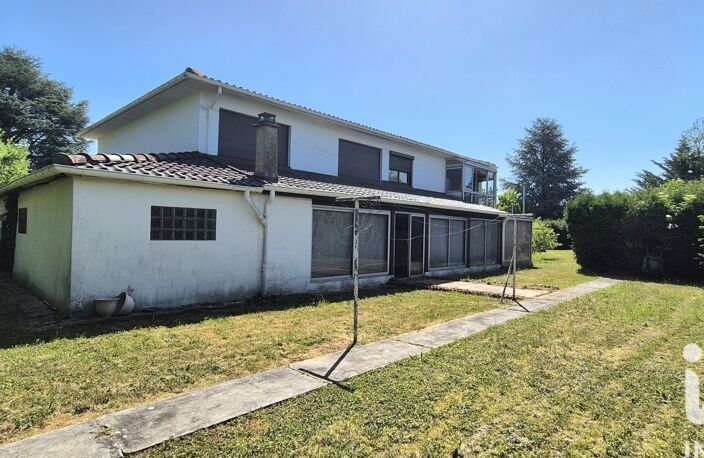 Vente Maison/villa 9 pièces — photo 3