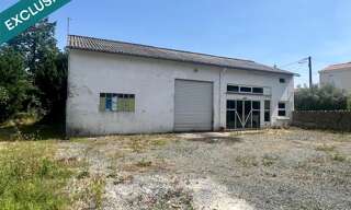 Commerce 6 Pièces 190 m² à vendre à Saint-Jean-d'Angély (17400)