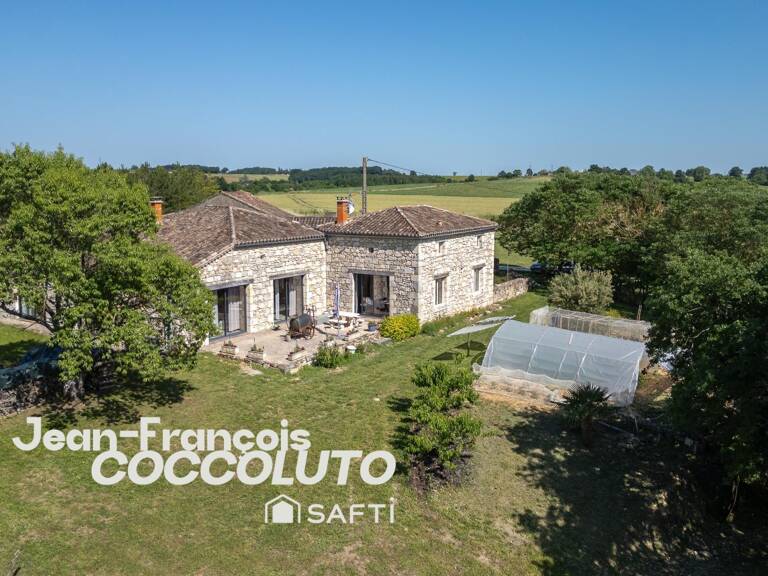 Belle maison d'archi en pierre avec grand volumes — photo 1
