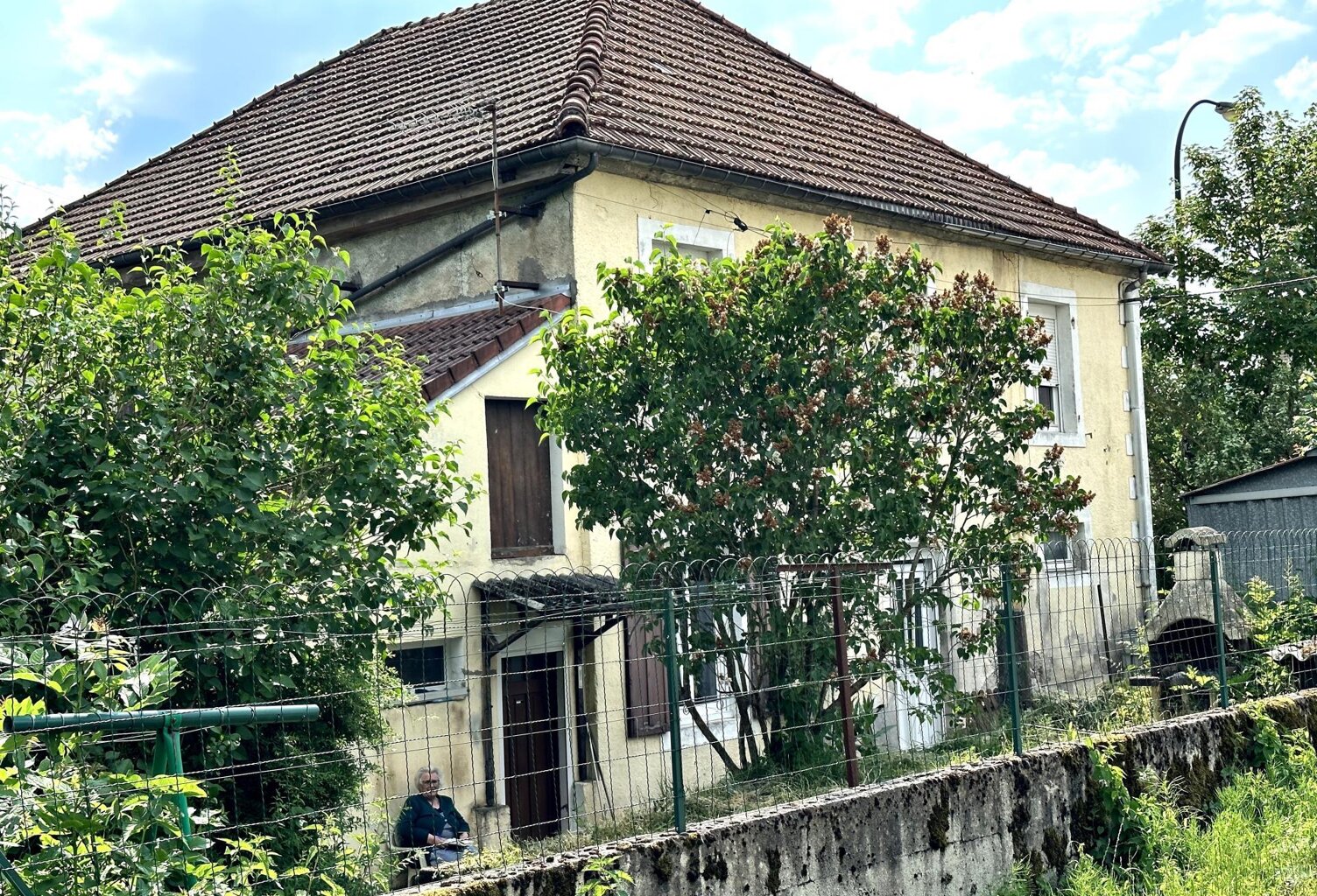 Grand appartement à rénover au Thillot . — photo 1