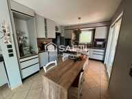 Maison 200m² avec dépendance et piscine — photo 3