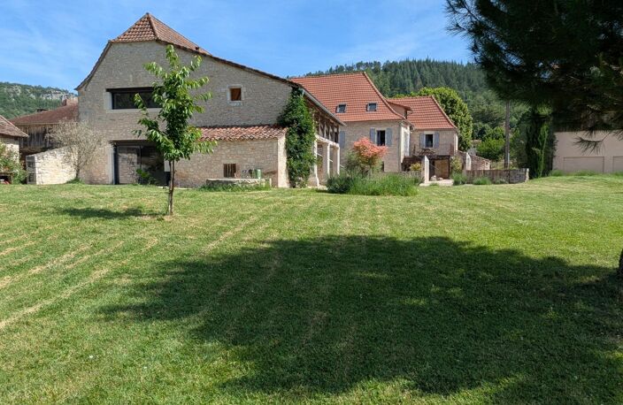 Maison et gîtes prés de Saint-Cirq-Lapopie — photo 2