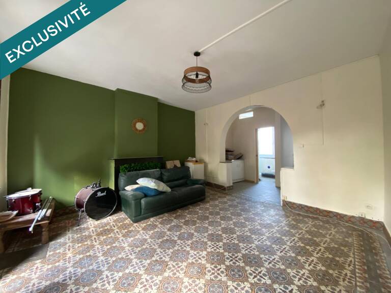 MAISON DE VILLAGE AVEC GRAND GARAGE ET DOUBLE ACCES — photo 1