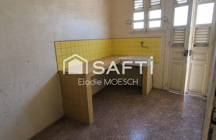 Maison dans le bourg du Saint Esprit — photo 2